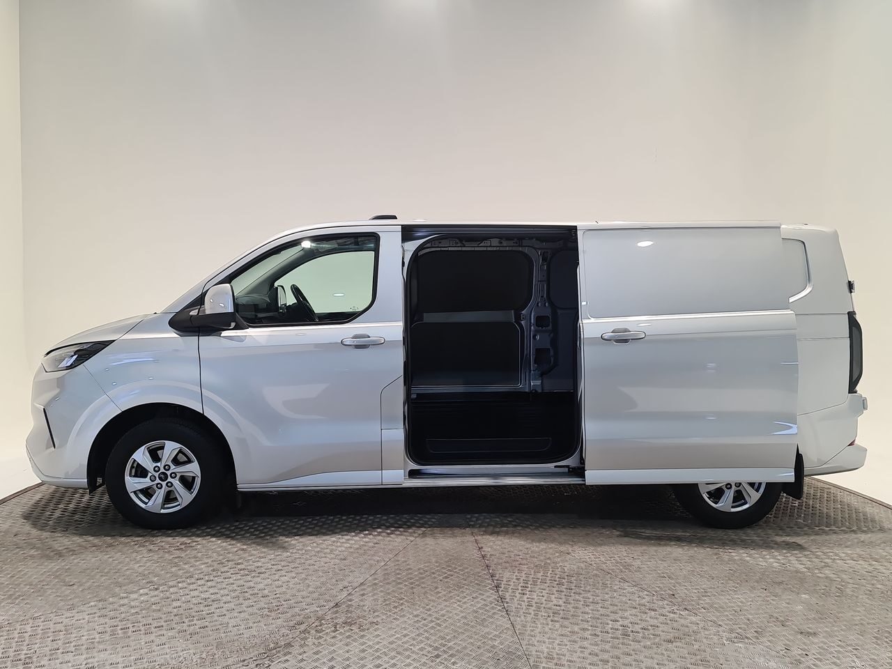 Used Ford Transit Custom 2024 for sale - 77104638: Photo 10