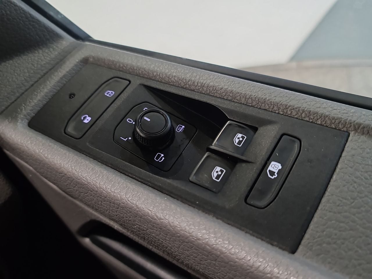 Used Volkswagen Transporter 2023 for sale - 78090852: Photo 27