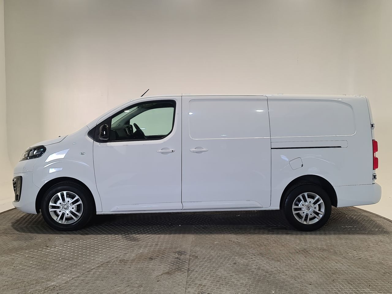 Used Vauxhall Vivaro 2022 for sale - 76544889: Photo 5