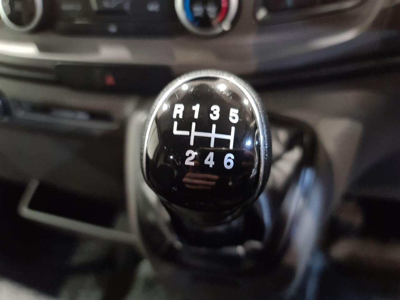 Used Ford Transit 2020 for sale - 76957104: Photo 23