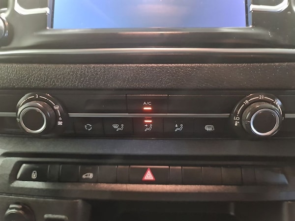 Used Vauxhall Vivaro 2022 for sale - 76279660: Photo 31