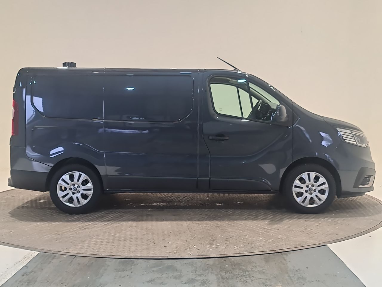 Used Renault Trafic 2022 for sale - 76968503: Photo 16