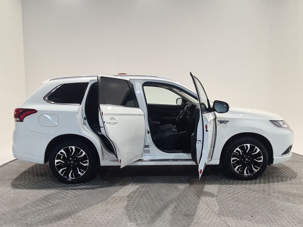 Used Mitsubishi Outlander 2018 for sale - 77864727: Photo 18