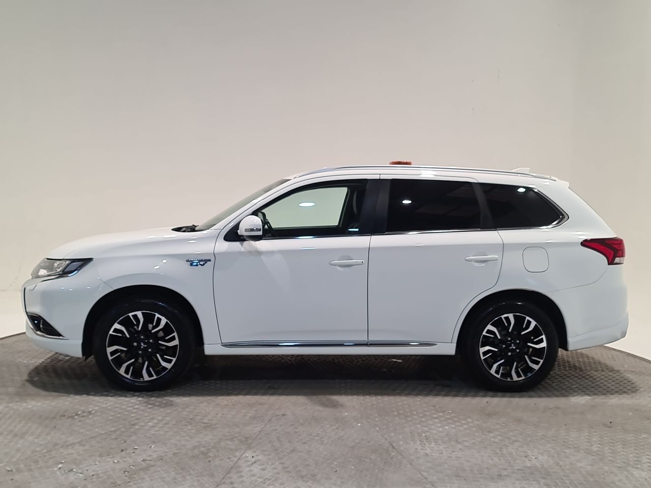 Used Mitsubishi Outlander 2018 for sale - 77864727: Photo 5