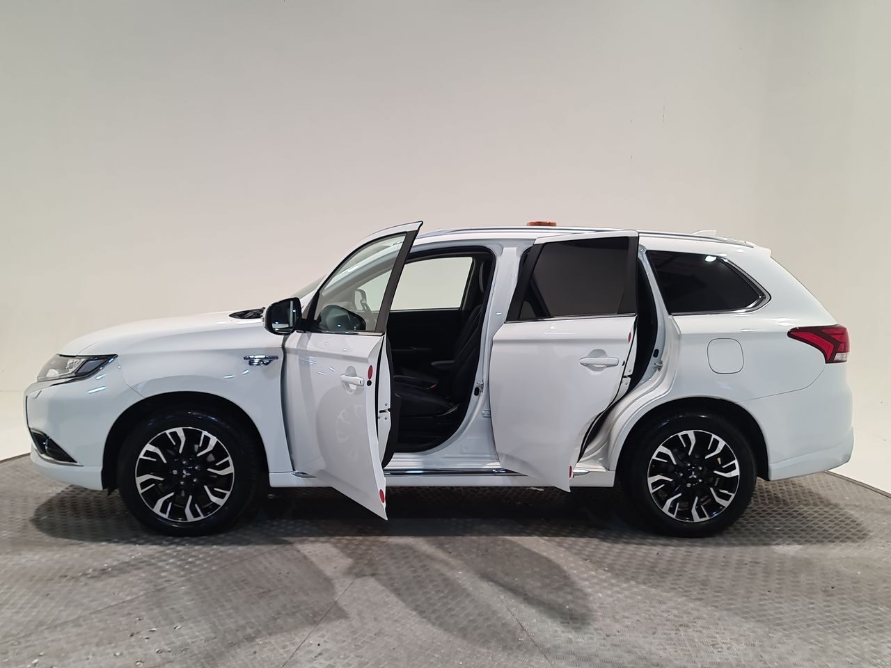 Used Mitsubishi Outlander 2018 for sale - 77864727: Photo 9