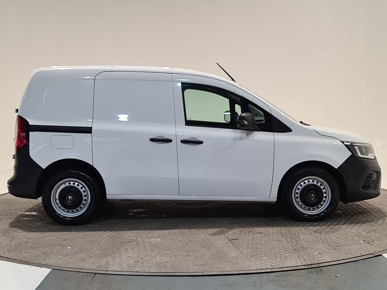 Used Renault Kangoo 2023 for sale - 76685598: Photo 16