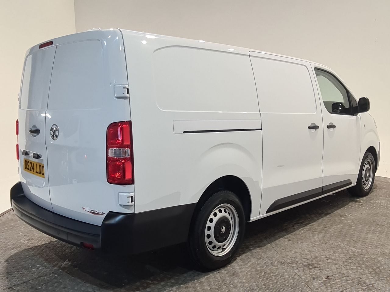 Used Vauxhall Vivaro 2024 for sale - 77463039: Photo 15