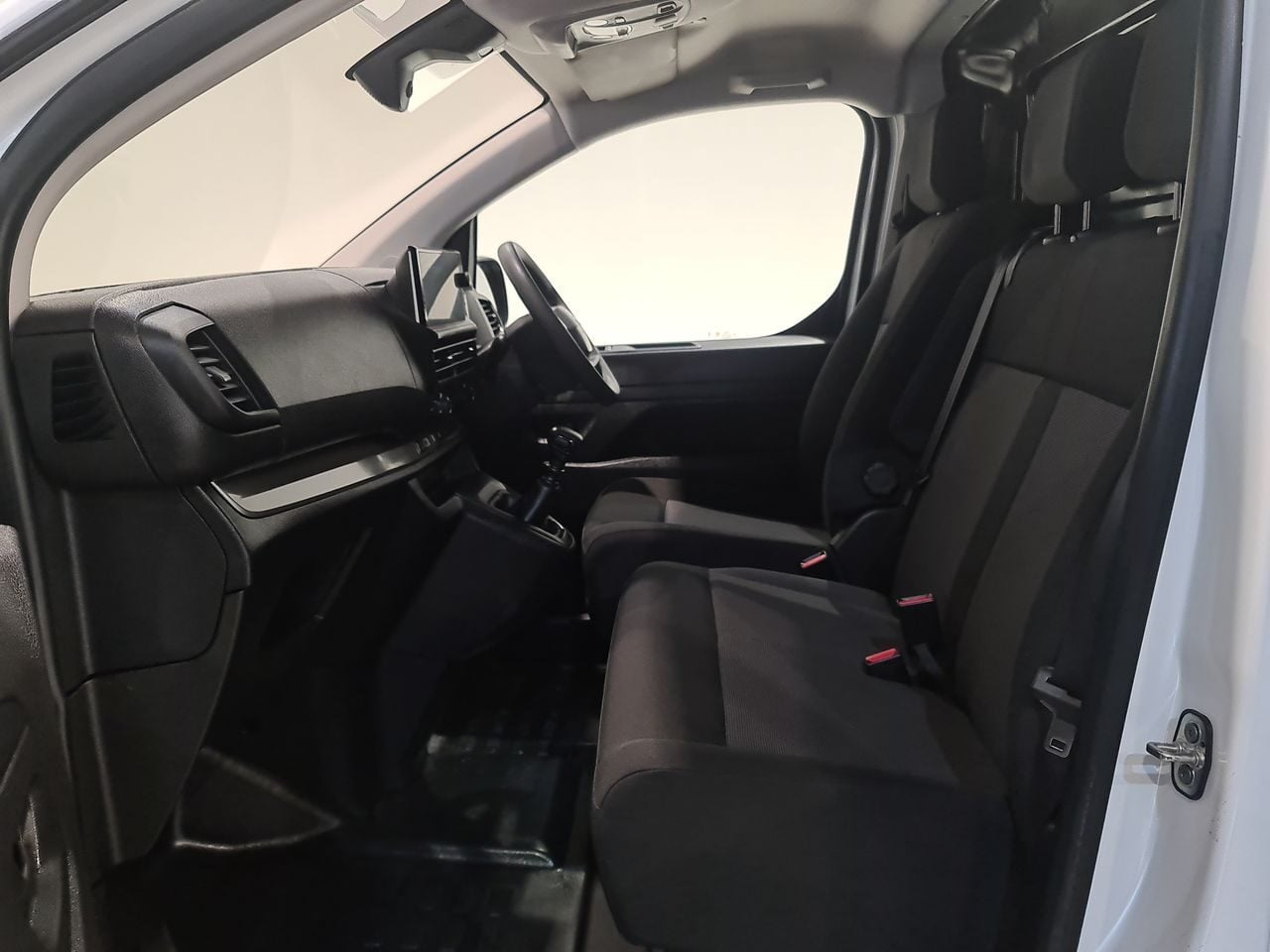 Used Vauxhall Vivaro 2024 for sale - 77463039: Photo 7