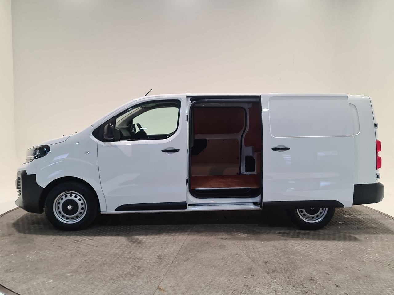 Used Vauxhall Vivaro 2024 for sale - 77463039: Photo 9