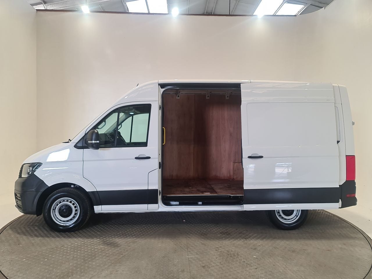 Used Volkswagen Crafter 2024 for sale - 77687431: Photo 10