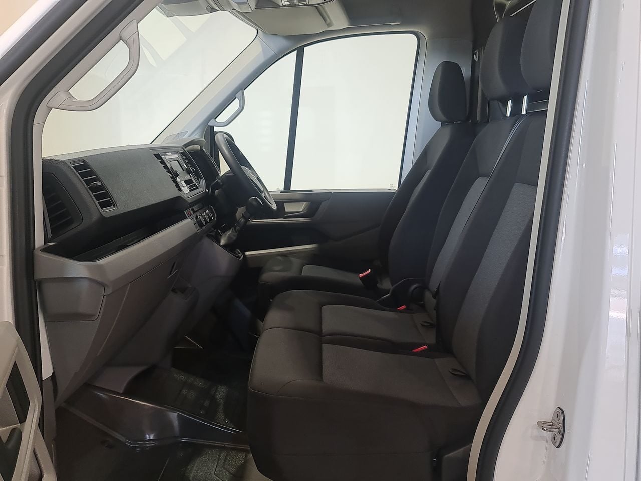 Used Volkswagen Crafter 2024 for sale - 77687431: Photo 8