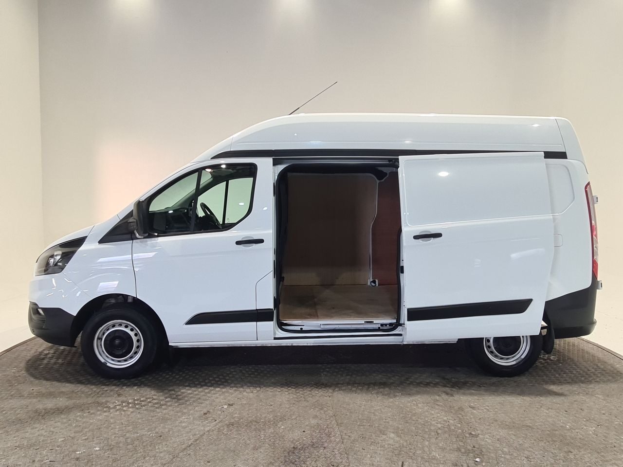 Used Ford Transit Custom 2023 for sale - 77463035: Photo 10