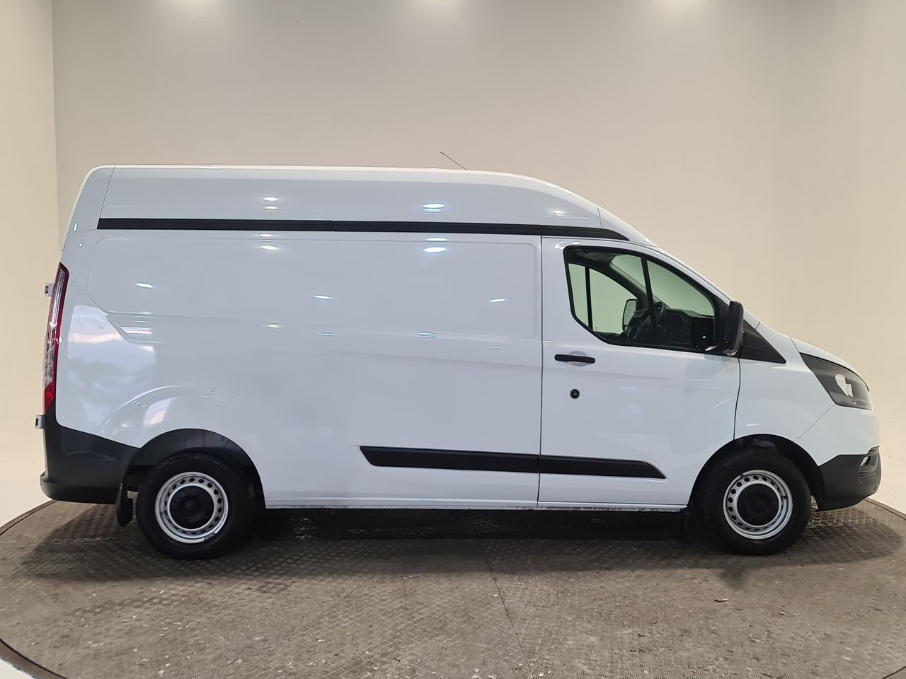 Used Ford Transit Custom 2023 for sale - 77463035: Photo 17
