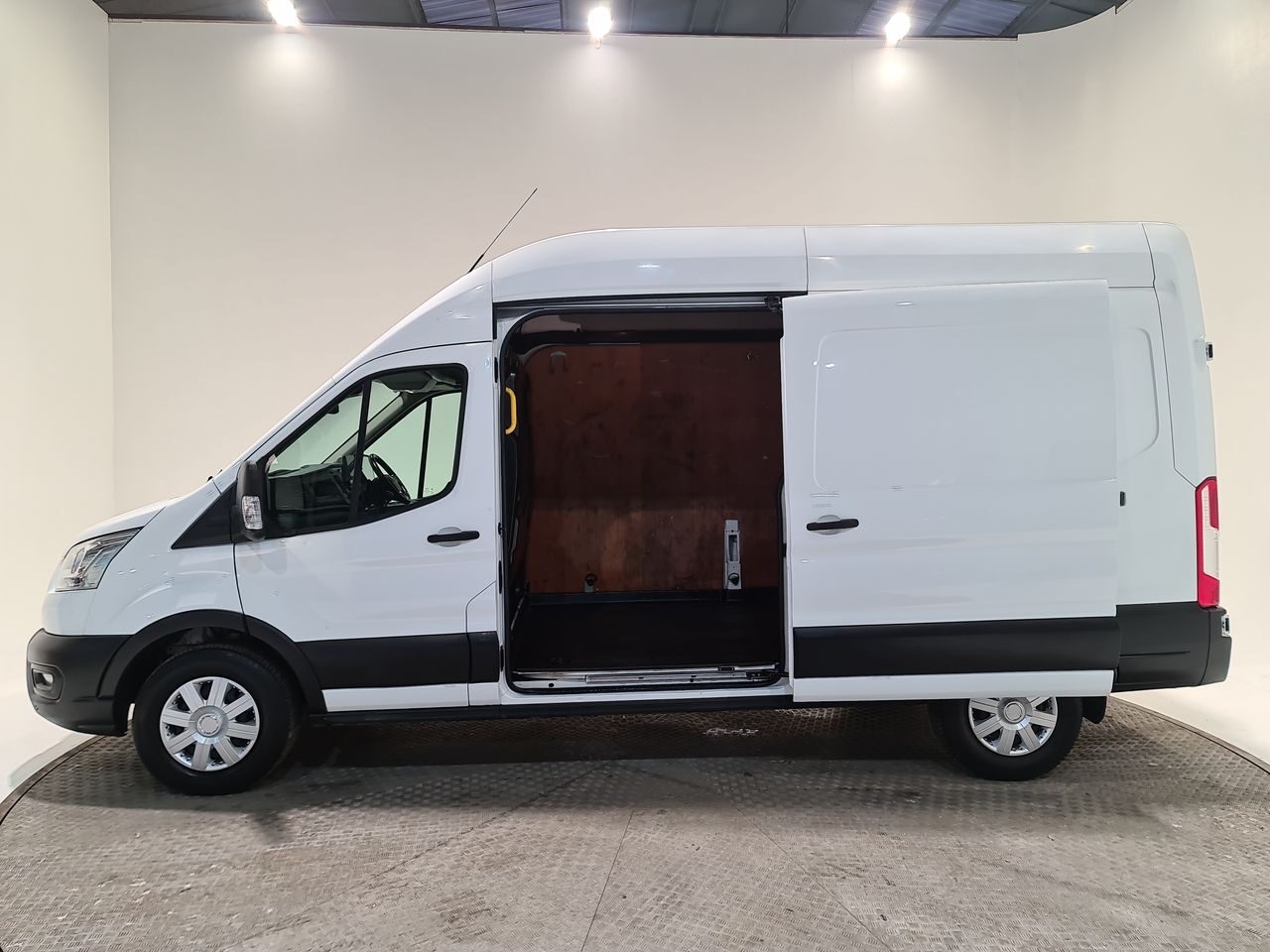 Used Ford Transit 2021 for sale - 76616925: Photo 10