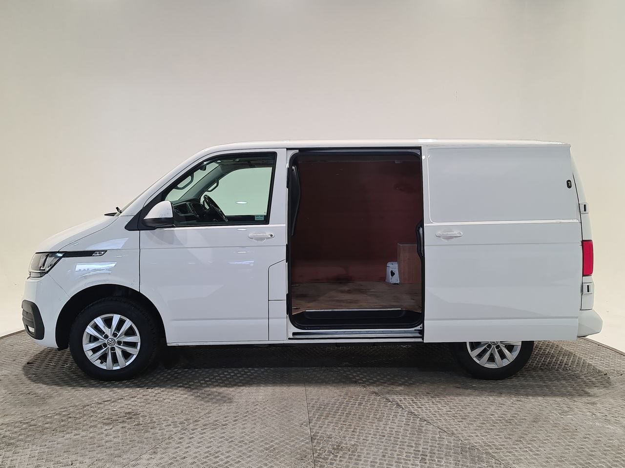 Used Volkswagen Transporter 2022 for sale - 77298568: Photo 10