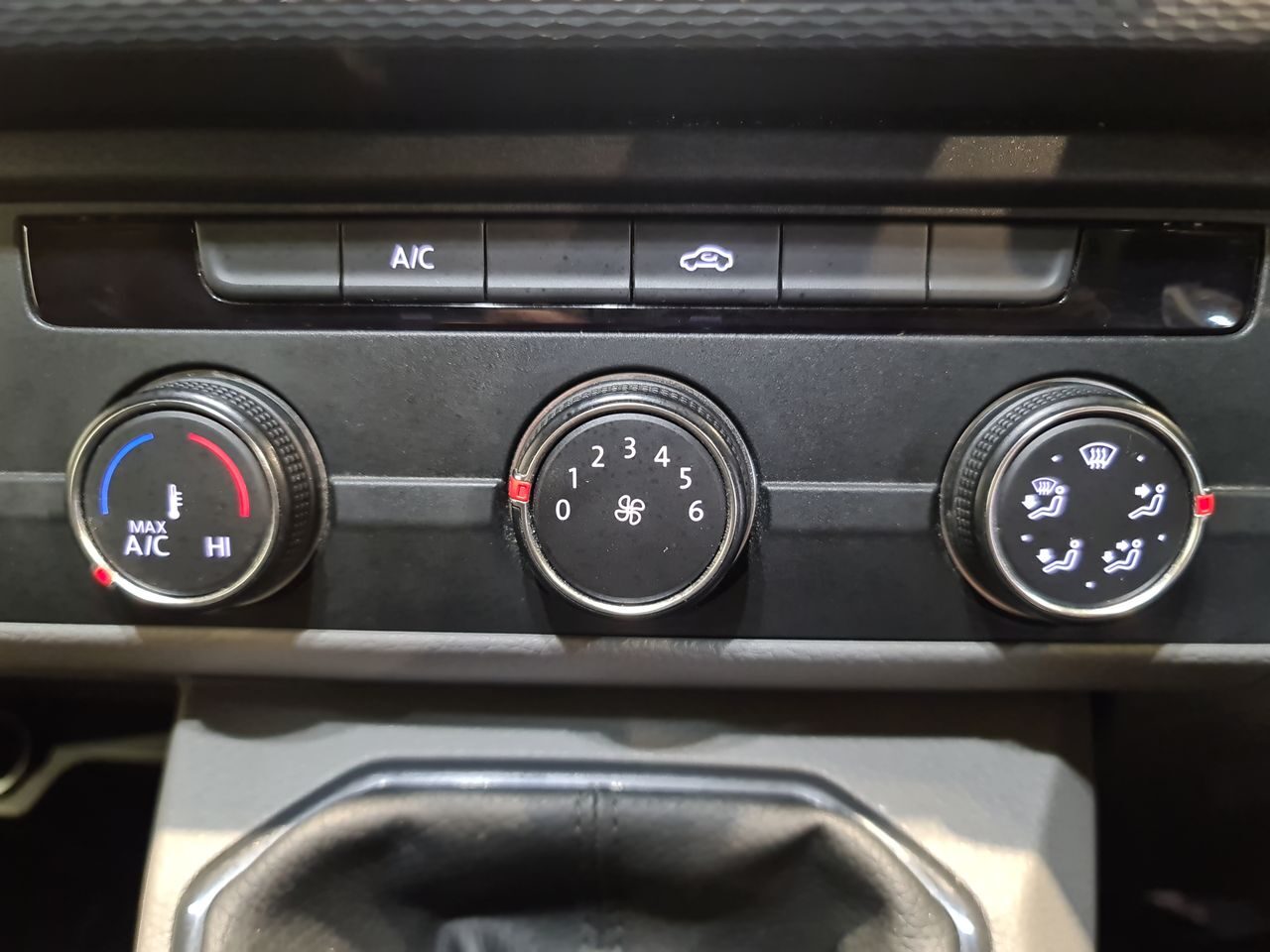 Used Volkswagen Transporter 2022 for sale - 77298568: Photo 23