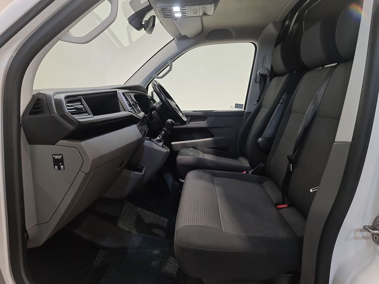 Used Volkswagen Transporter 2022 for sale - 77298568: Photo 8