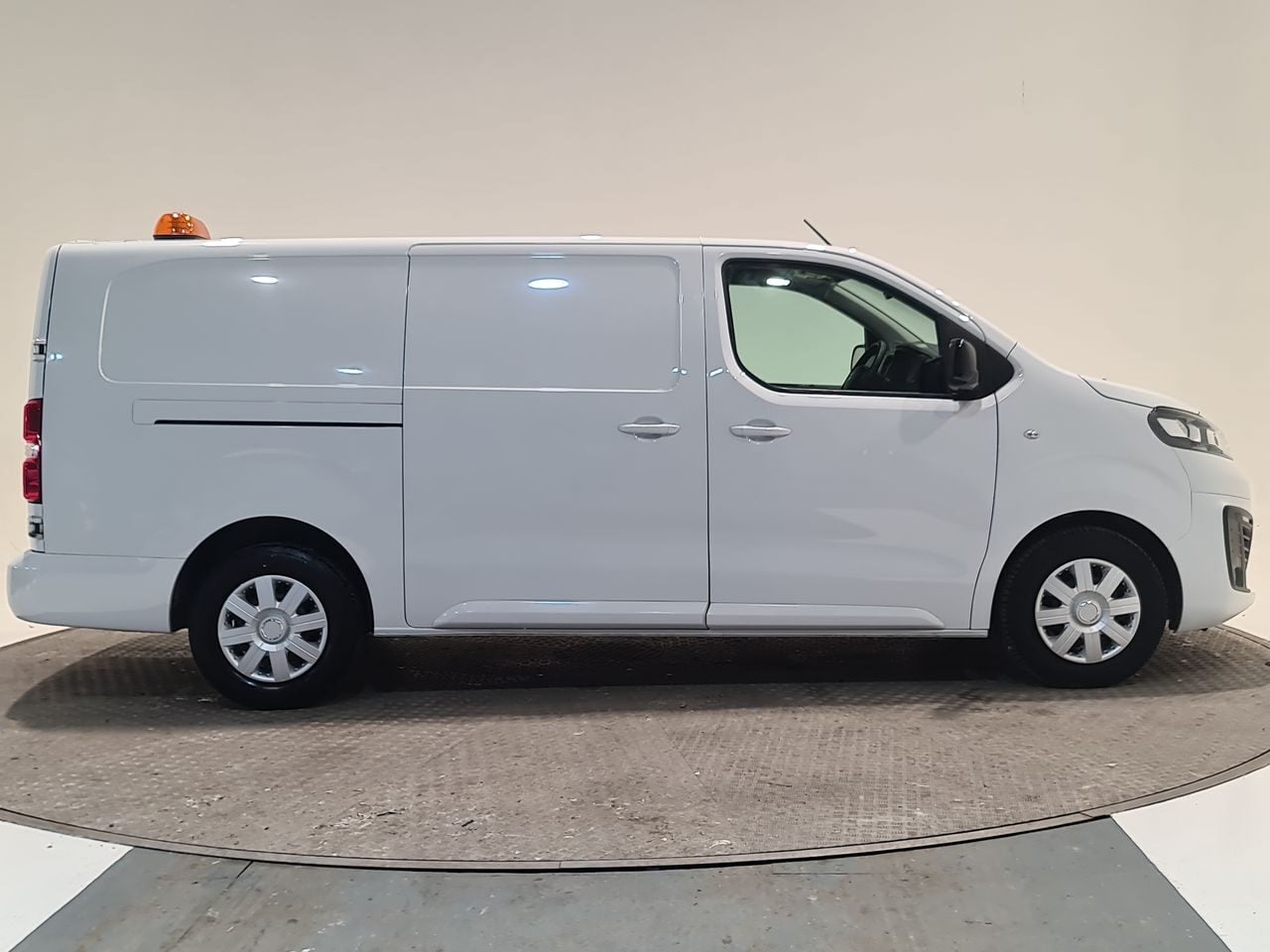 Used Vauxhall Vivaro 2022 for sale - 77355144: Photo 16
