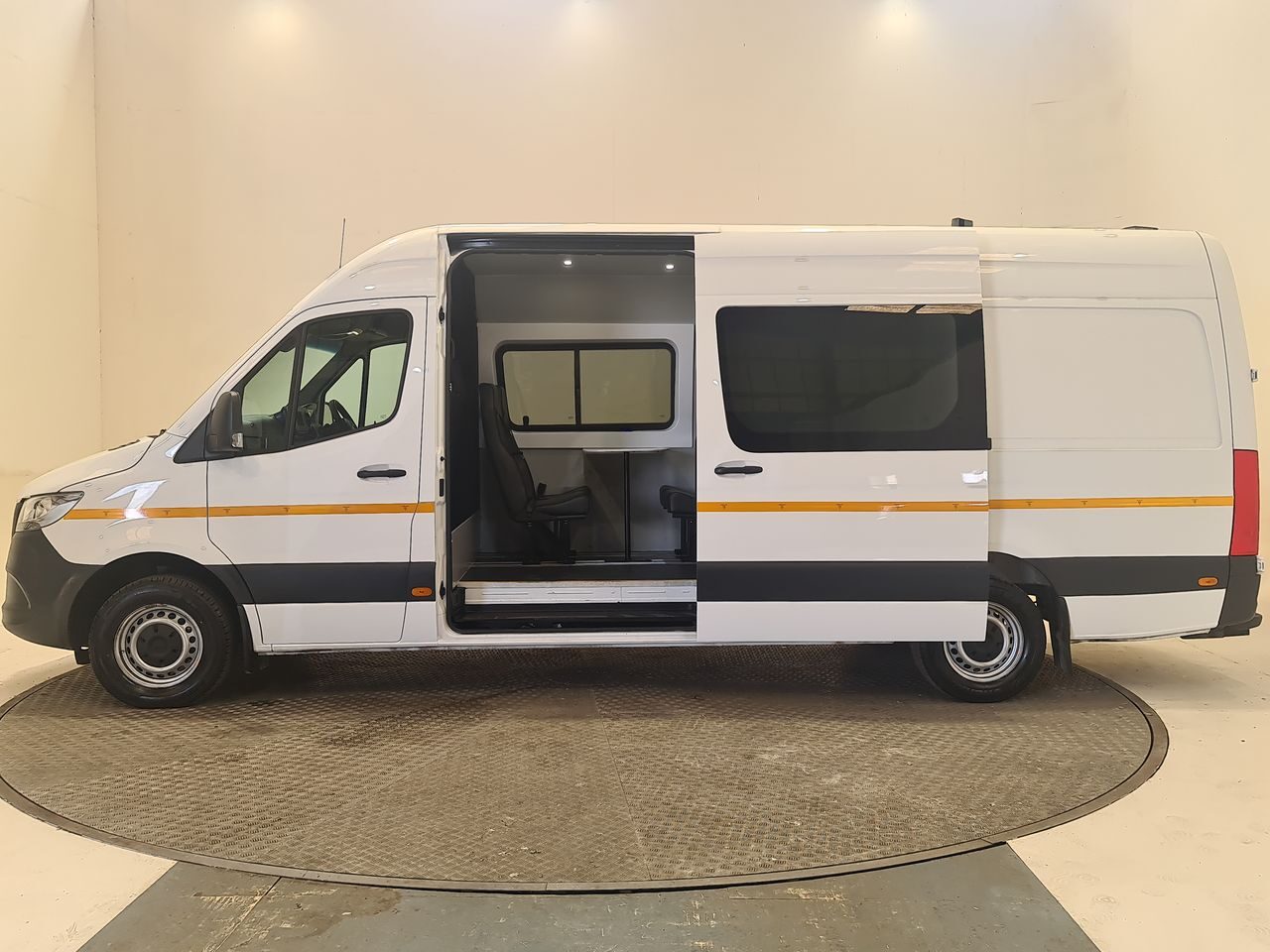 Used Mercedes-Benz Sprinter 2023 for sale - 76544961: Photo 9
