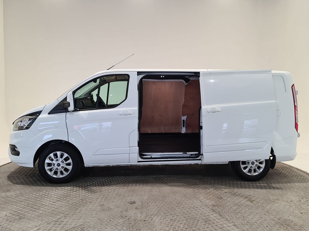 Used Ford Transit Custom 2023 for sale - 76544967: Photo 10