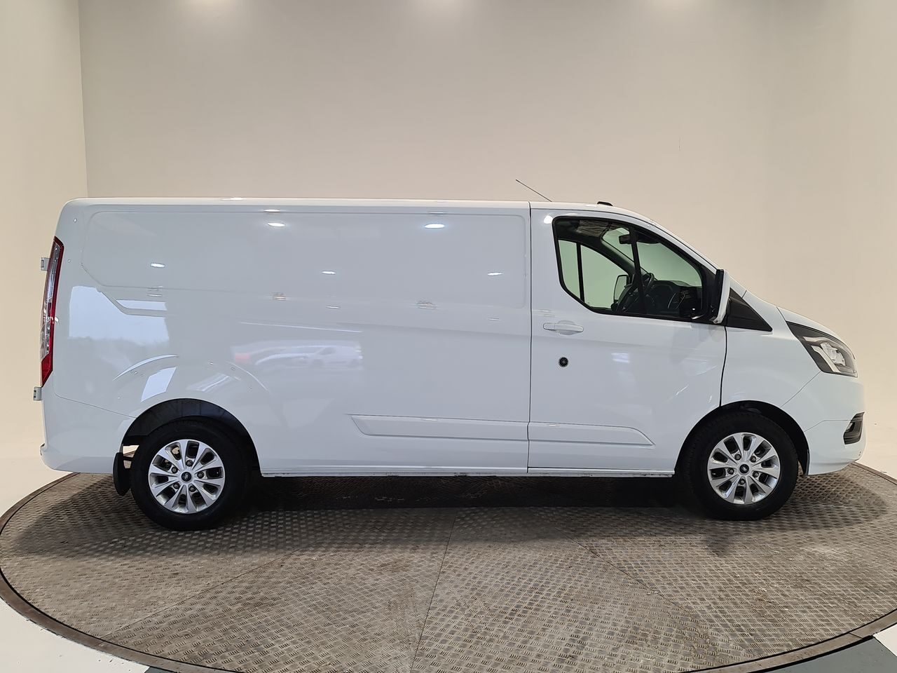 Used Ford Transit Custom 2023 for sale - 76544967: Photo 18