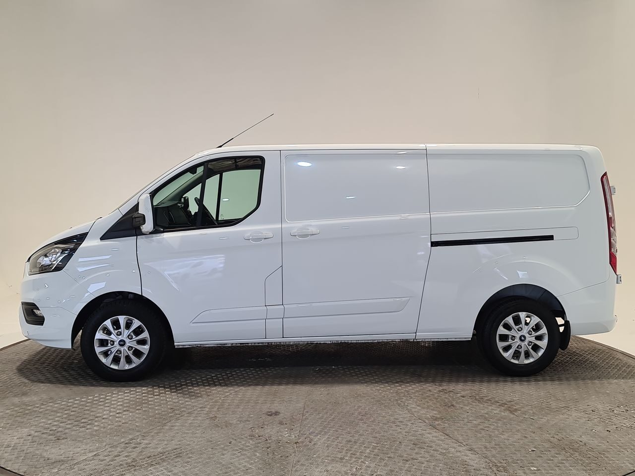 Used Ford Transit Custom 2023 for sale - 76544967: Photo 6