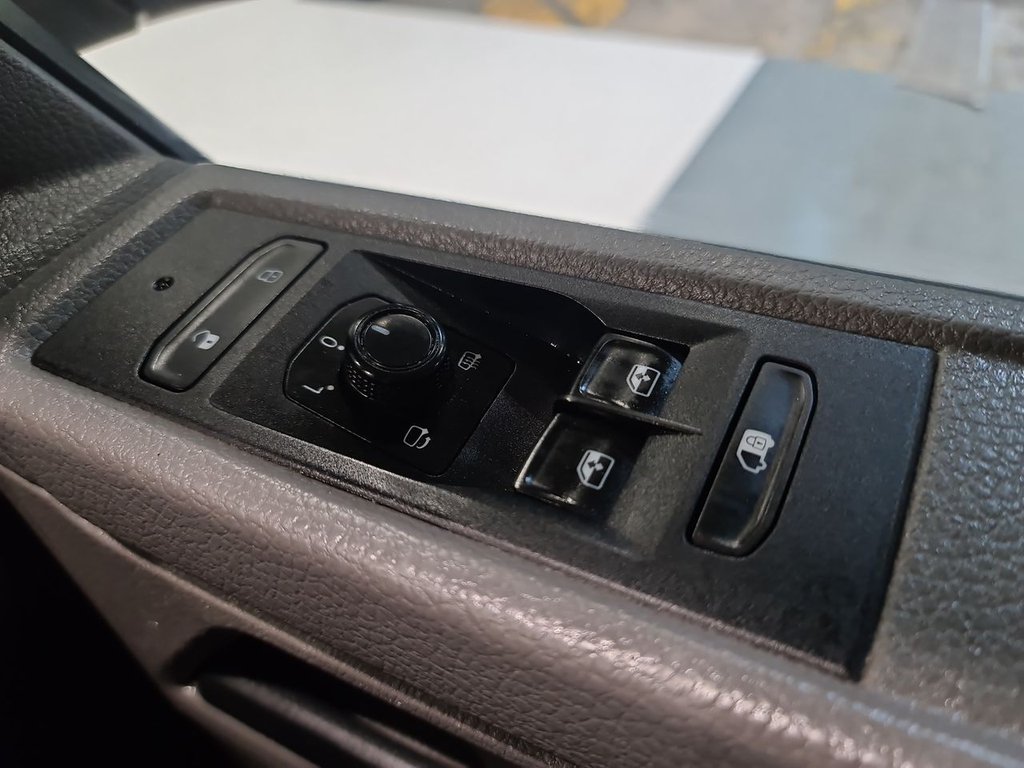 Used Volkswagen Transporter 2020 for sale - 76496129: Photo 26