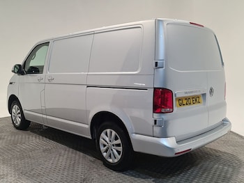 Used Volkswagen Transporter 2020 for sale - 76496129: Photo