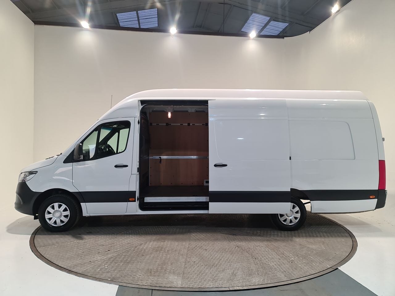 Used Mercedes-Benz Sprinter 2023 for sale - 76706006: Photo 10