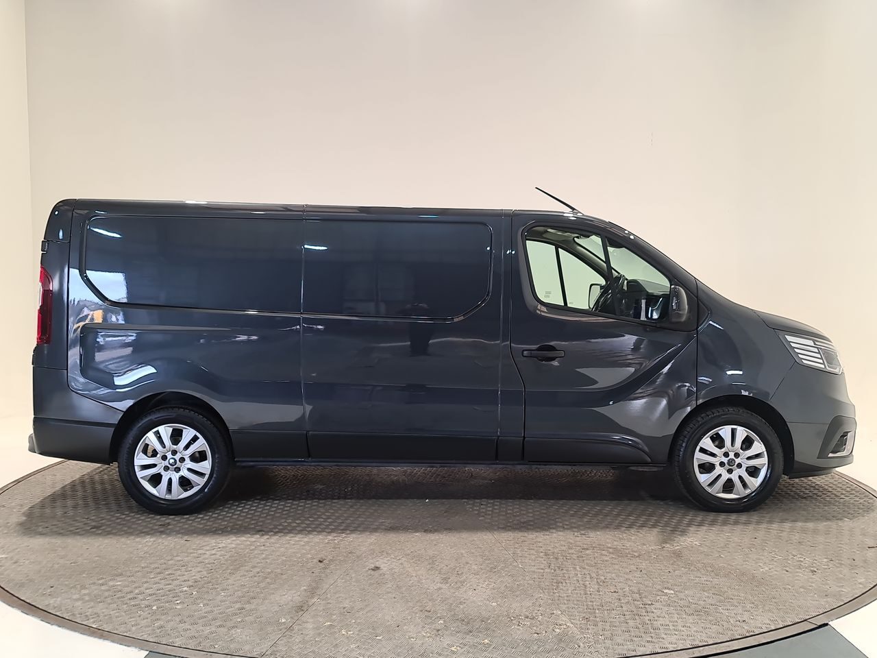 Used Renault Trafic 2022 for sale - 76739410: Photo 16