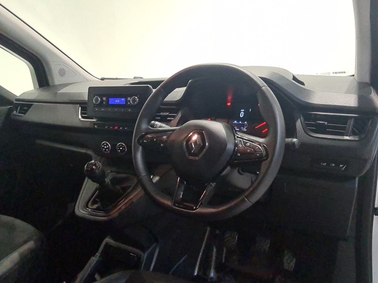 Used Renault Kangoo 2023 for sale - 77952104: Photo 20