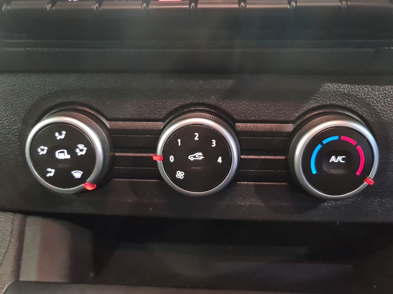 Used Renault Kangoo 2023 for sale - 77952104: Photo 24