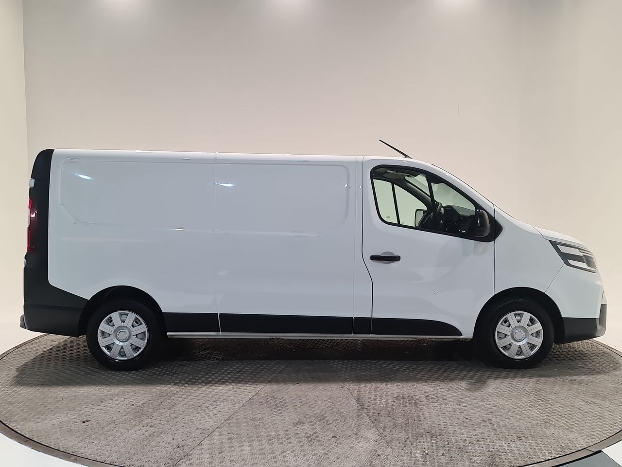 Used Nissan Primastar 2022 for sale - 76553808: Photo 15