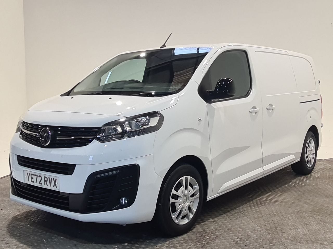 Used Vauxhall Vivaro 2022 for sale - 77501309: Photo 4