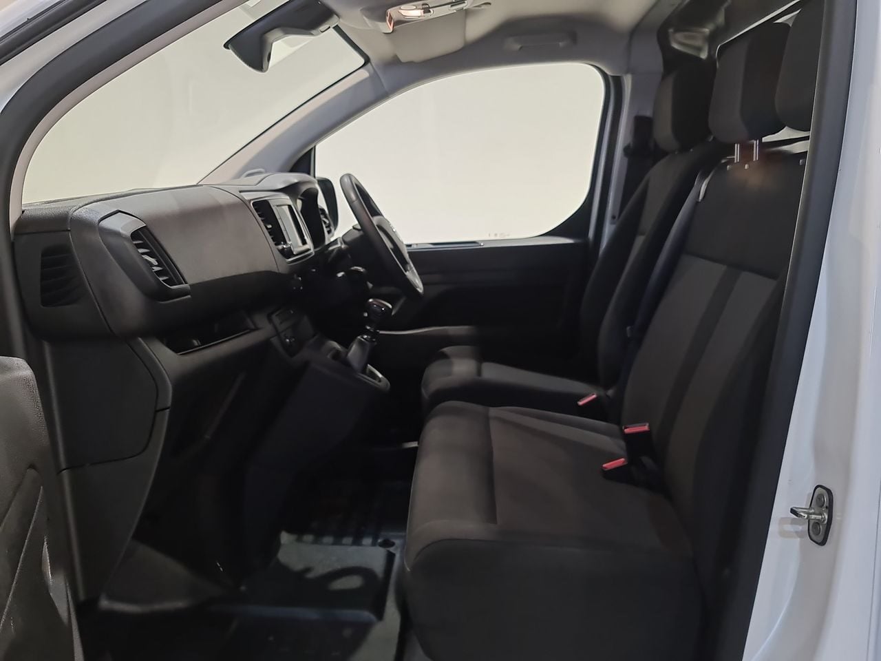 Used Vauxhall Vivaro 2023 for sale - 77905709: Photo 7