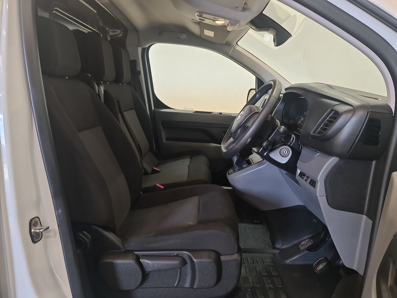 Used Vauxhall Vivaro 2023 for sale - 76544922: Photo 19