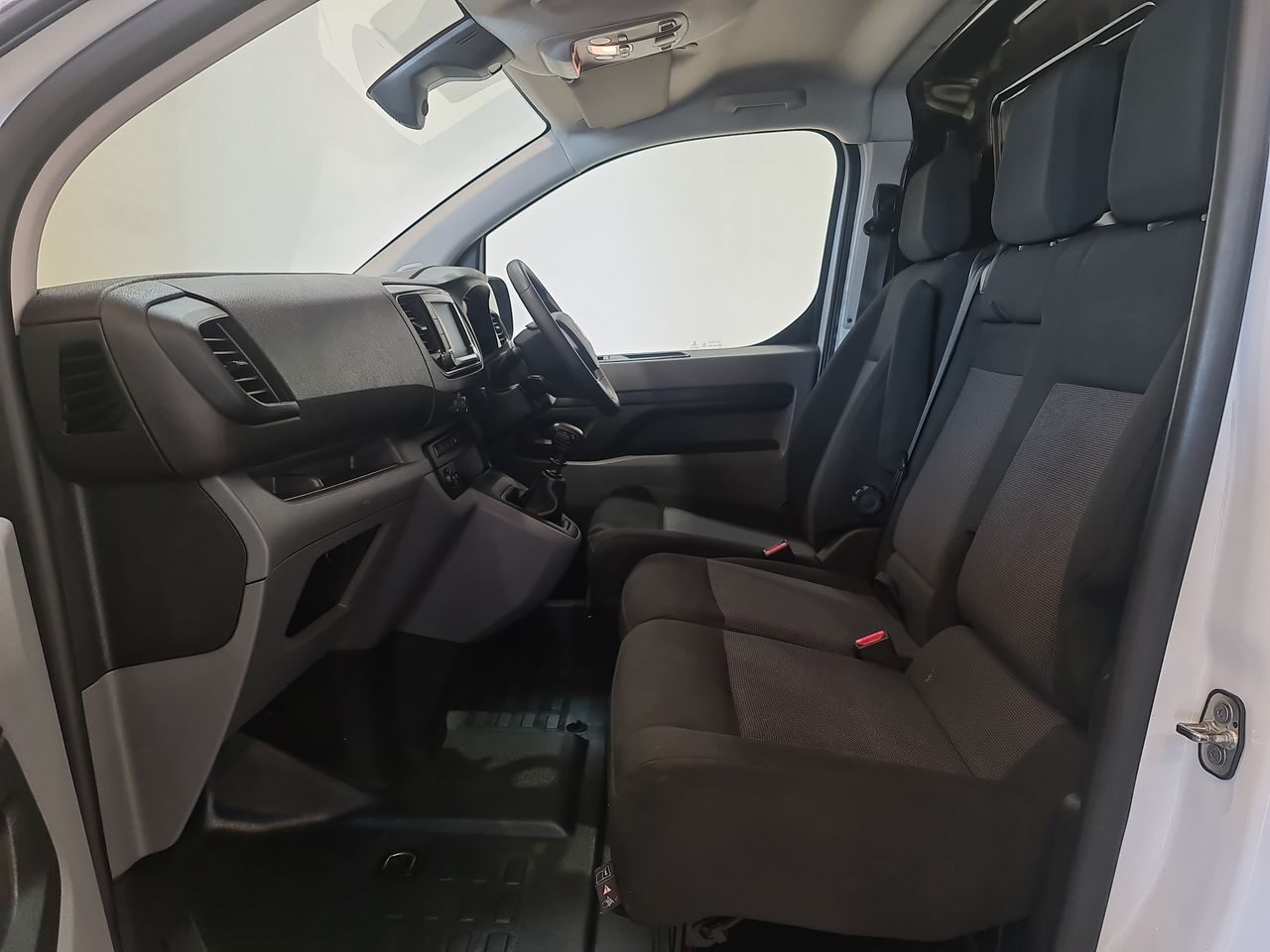 Used Vauxhall Vivaro 2023 for sale - 76544922: Photo 7