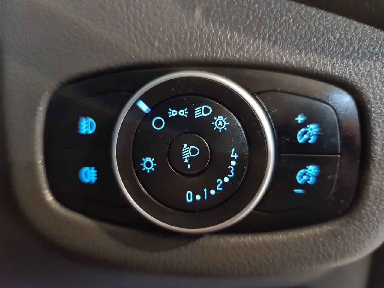 Used Ford Transit Connect 2020 for sale - 76577150: Photo 19