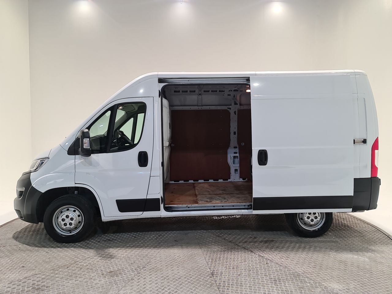 Used Vauxhall Movano 2023 for sale - 76544762: Photo 9