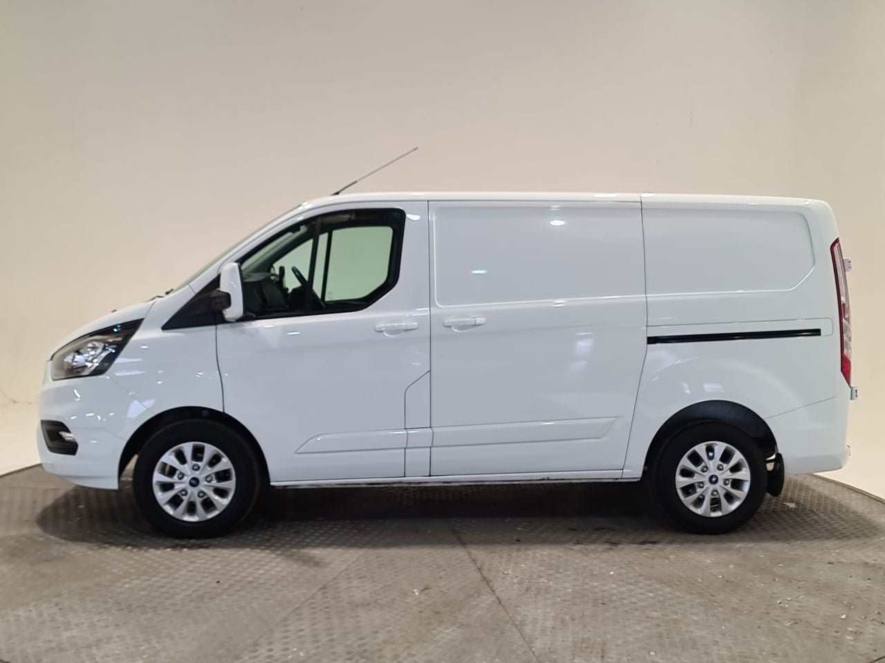 Used Ford Transit Custom 2023 for sale - 77790297: Photo 6