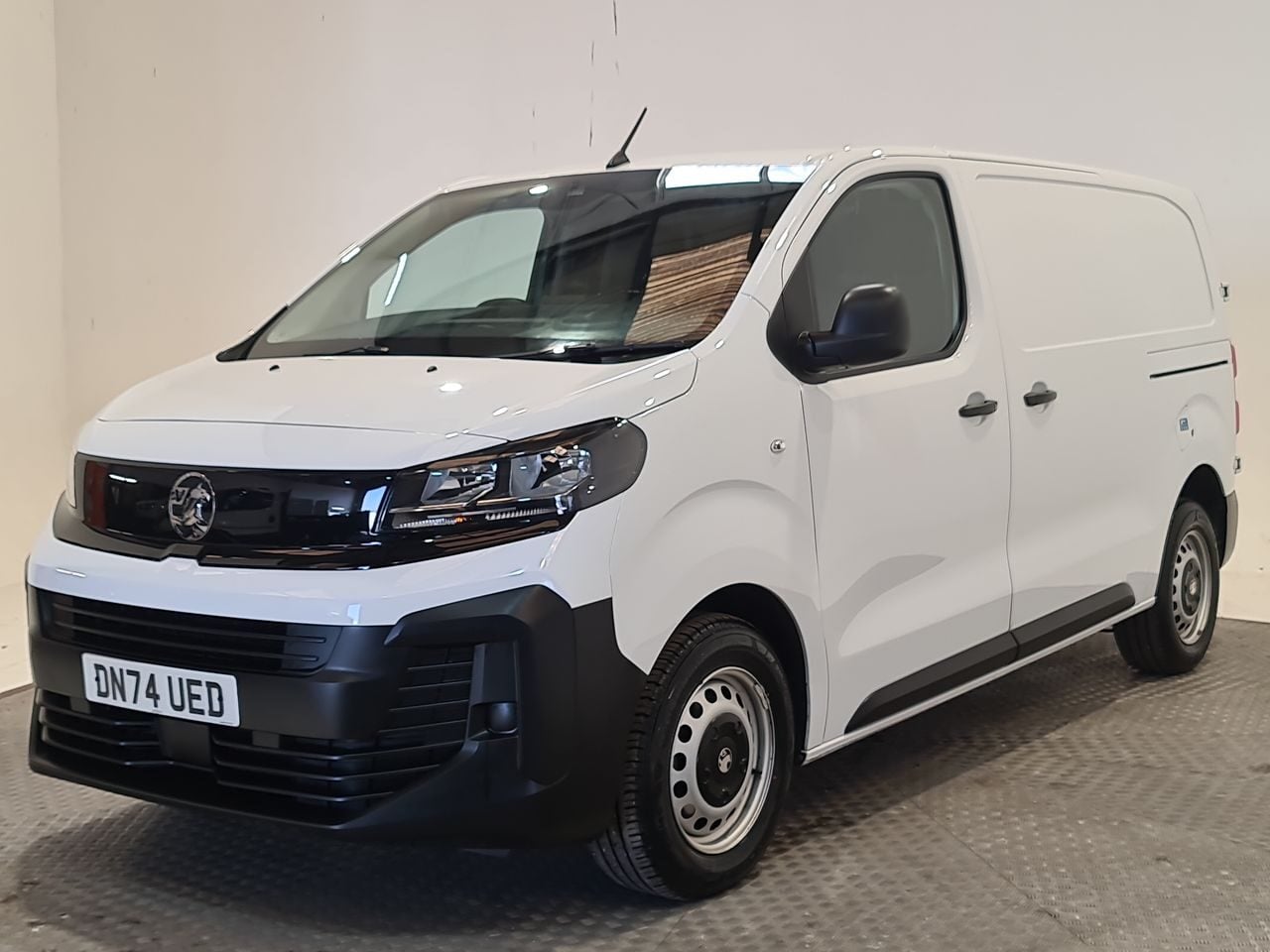 Used Vauxhall Vivaro 2024 for sale - 78190768: Photo 4