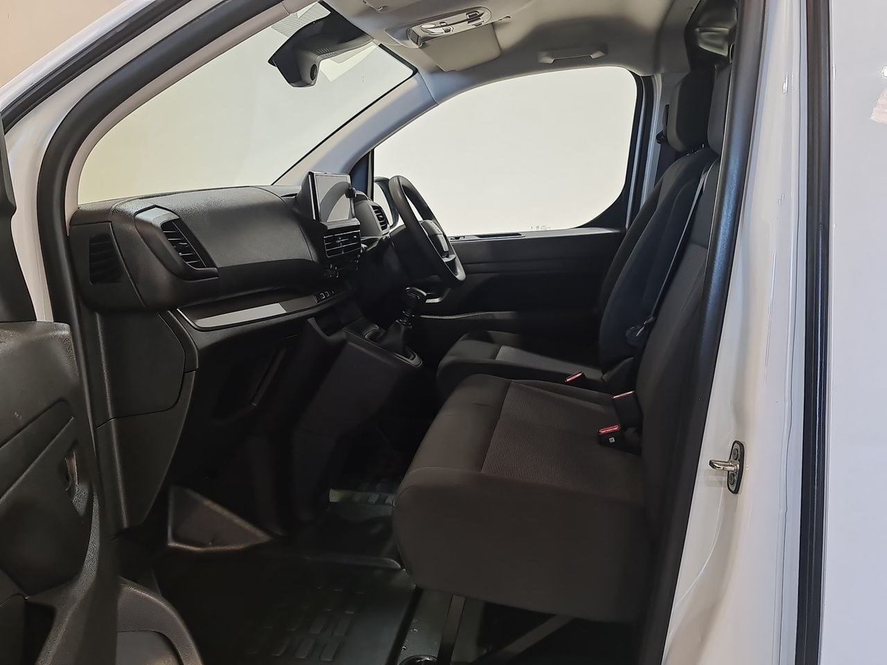 Used Vauxhall Vivaro 2024 for sale - 78190768: Photo 7