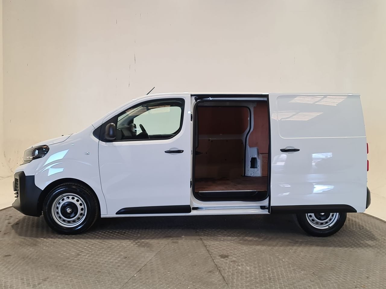 Used Vauxhall Vivaro 2024 for sale - 78190768: Photo 9