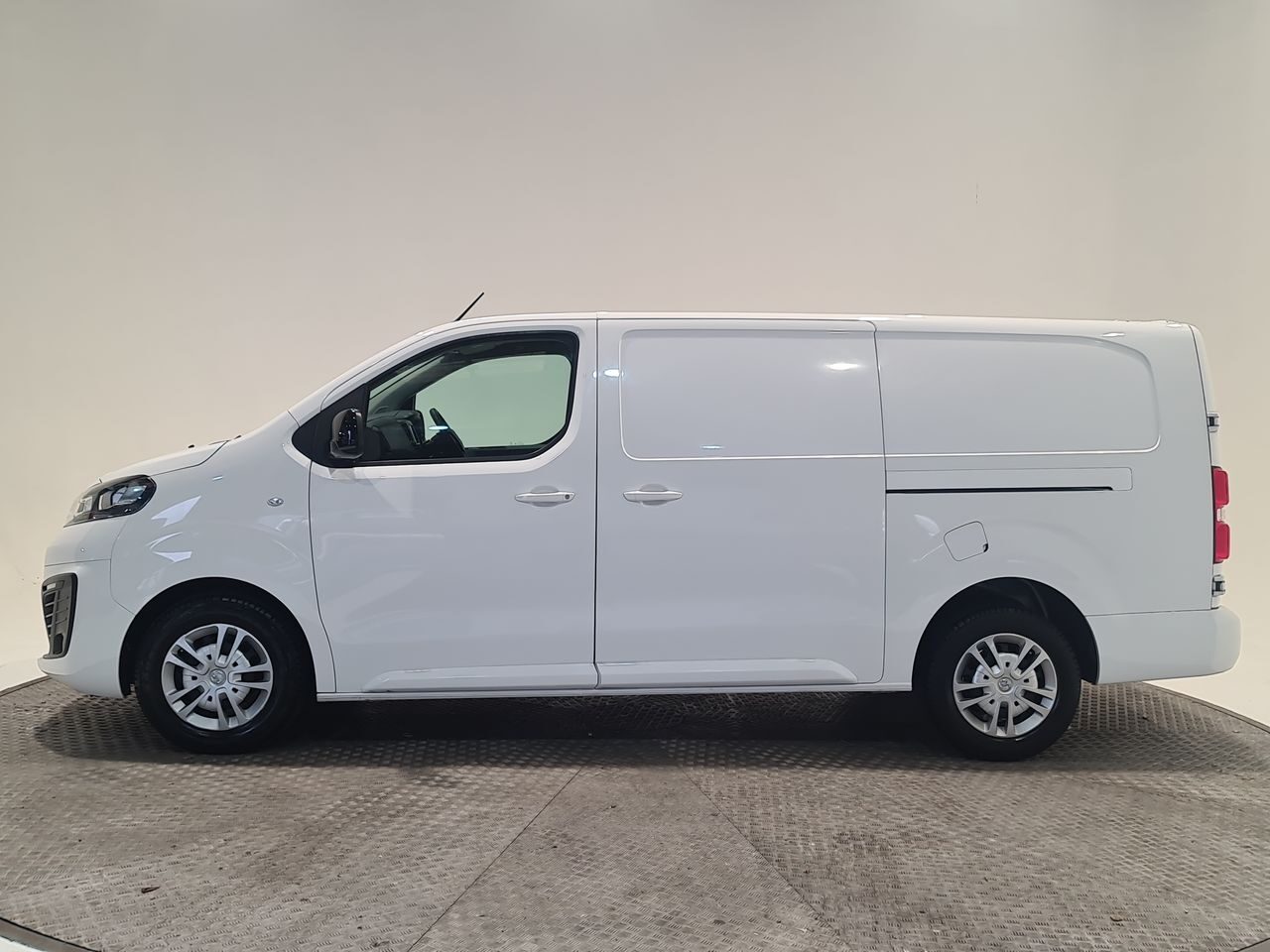 Used Vauxhall Vivaro 2022 for sale - 76577118: Photo 5