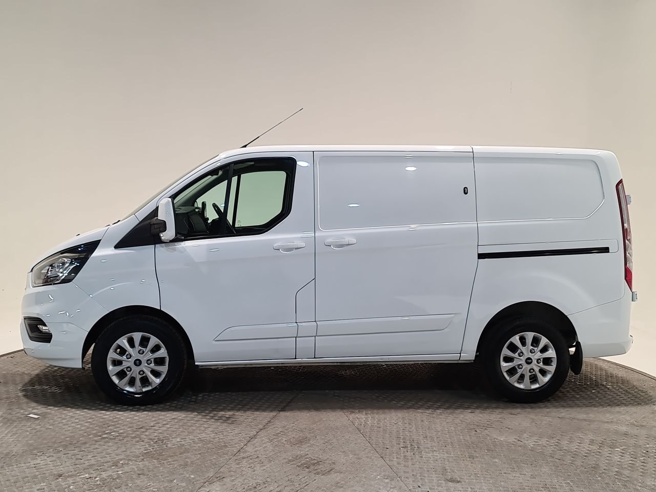 Used Ford Transit Custom 2022 for sale - 76653783: Photo 6