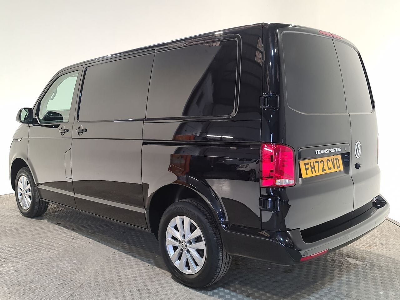 Used Volkswagen Transporter 2023 for sale - 77742671: Photo 11