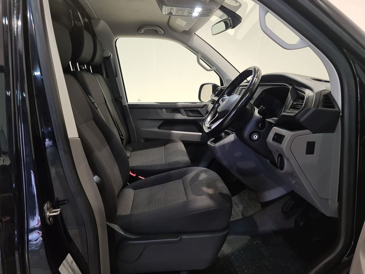 Used Volkswagen Transporter 2023 for sale - 77742671: Photo 19