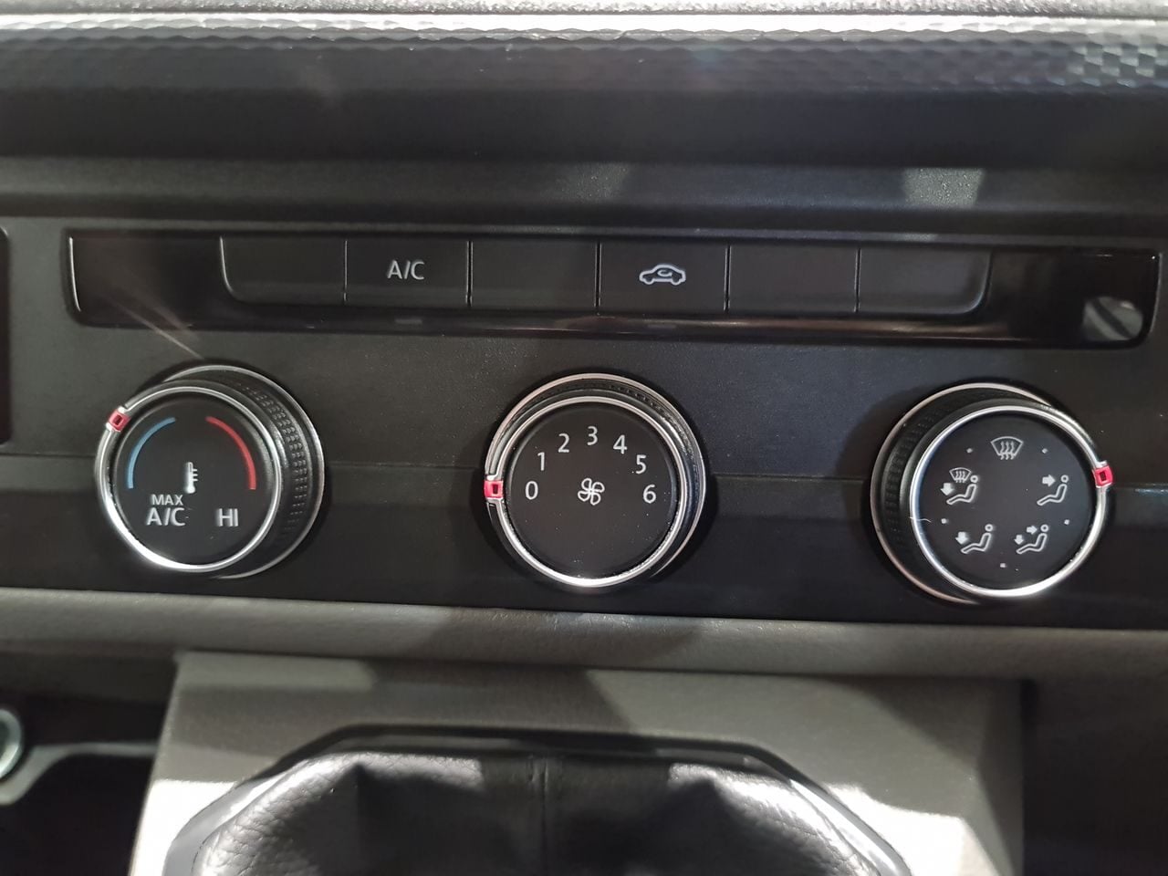 Used Volkswagen Transporter 2023 for sale - 77742671: Photo 24