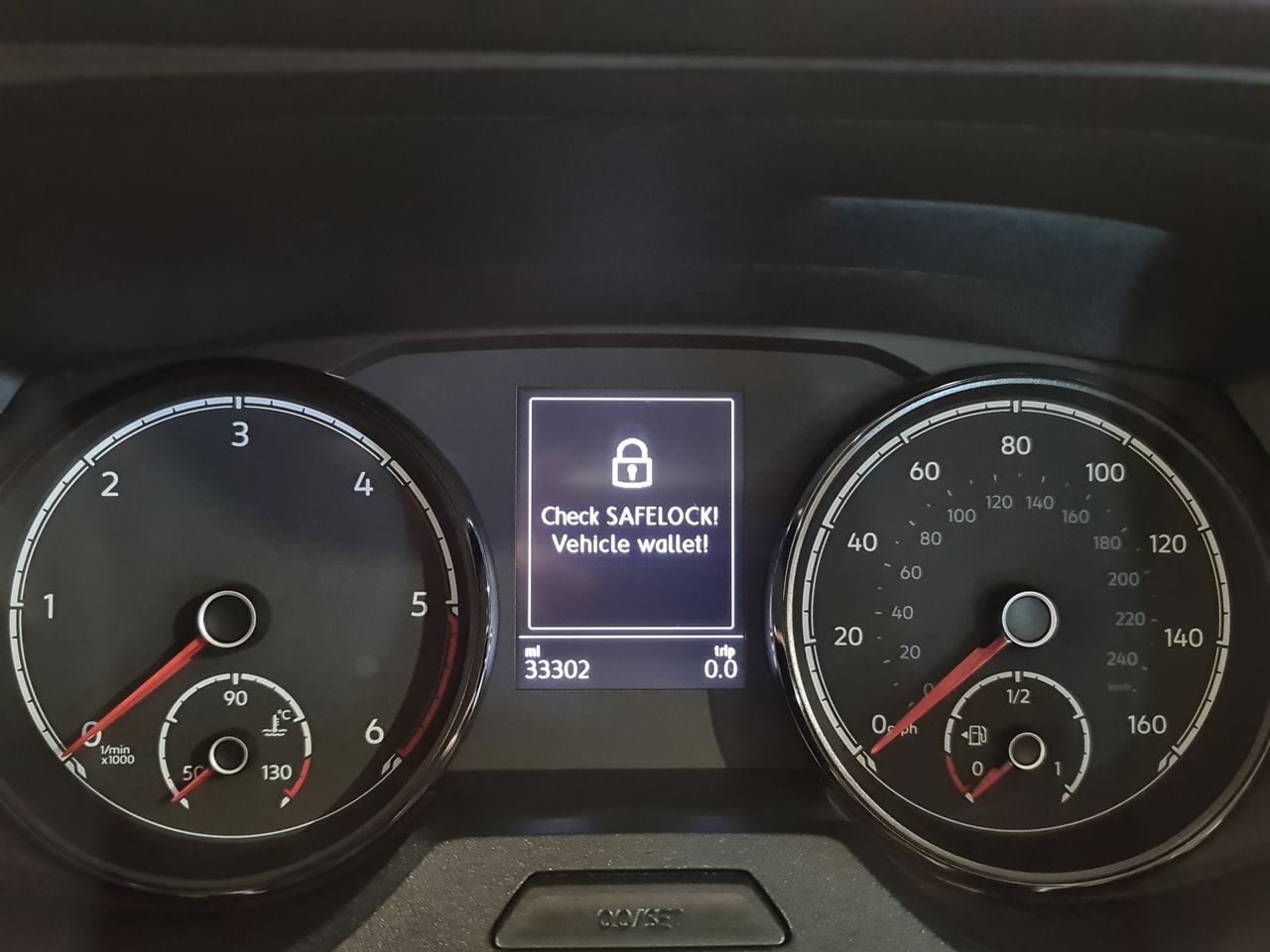 Used Volkswagen Transporter 2023 for sale - 77742671: Photo 26