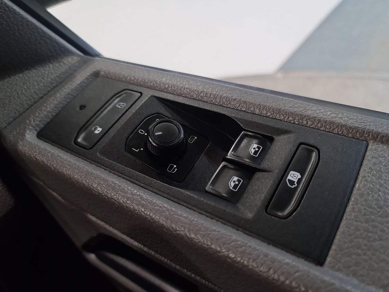 Used Volkswagen Transporter 2023 for sale - 77742671: Photo 27